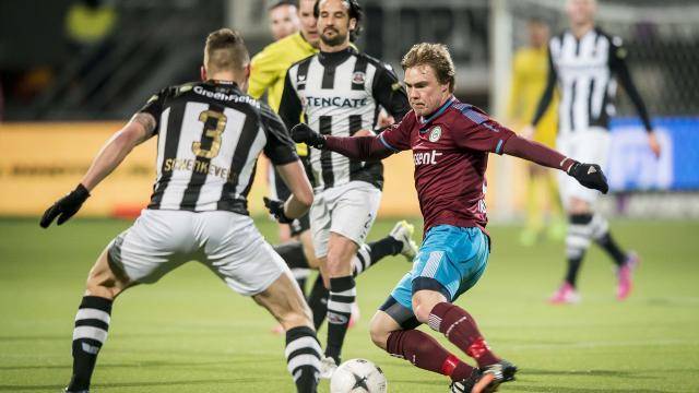 西蒙斯从背 西蒙斯从背