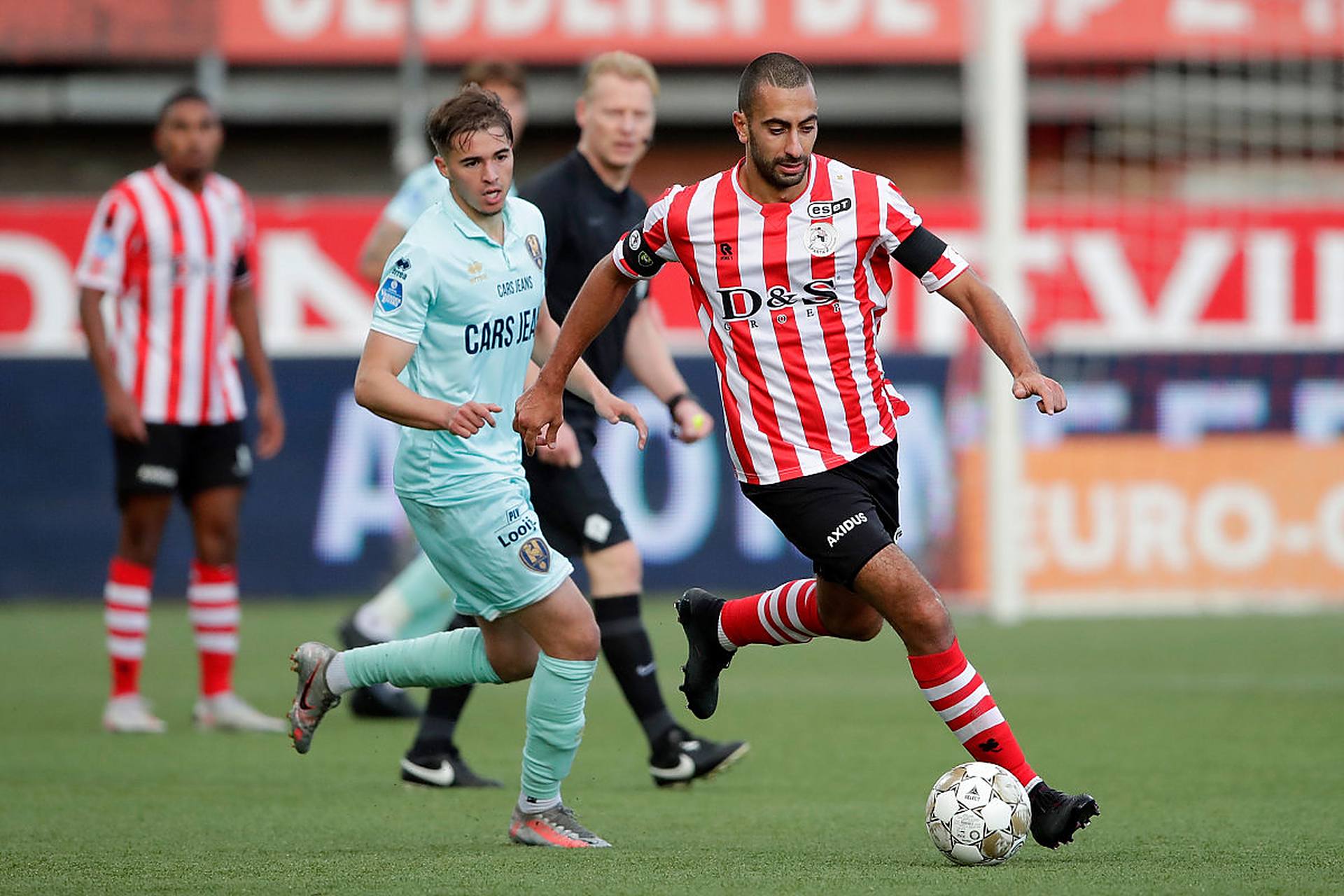 他将传统控 他将传统控