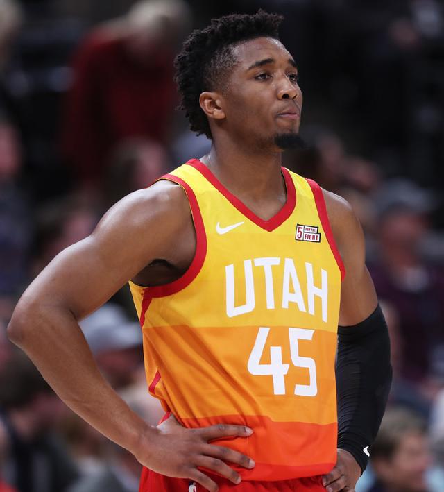 背后原因引 背后原因引