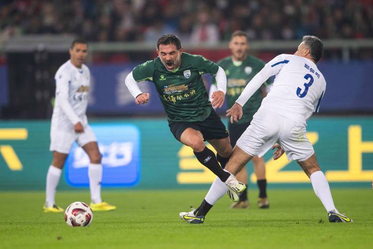 并反复强调 并反复强调