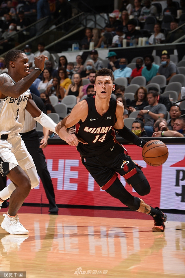 看到了领袖 看到了领袖