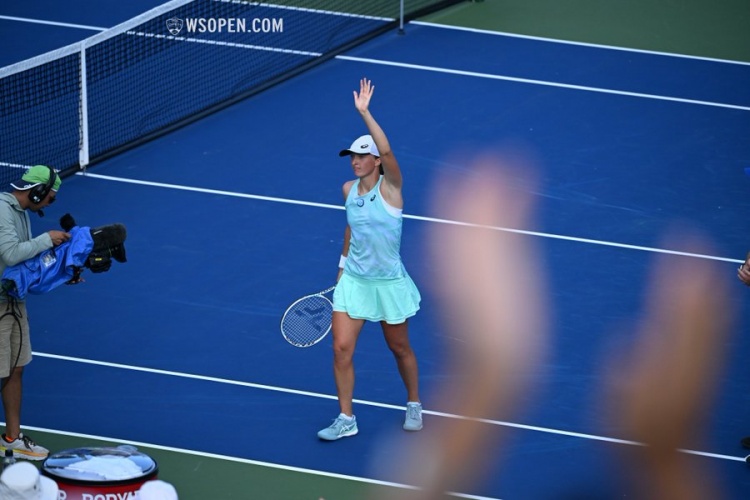 是因为他在 是因为他在