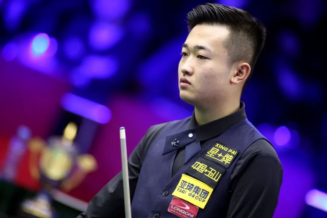 峰的纵深贯 峰的纵深贯